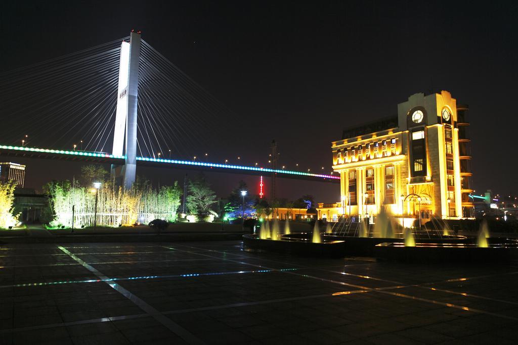 Shanghai Eiffelton Hotel 외부 사진